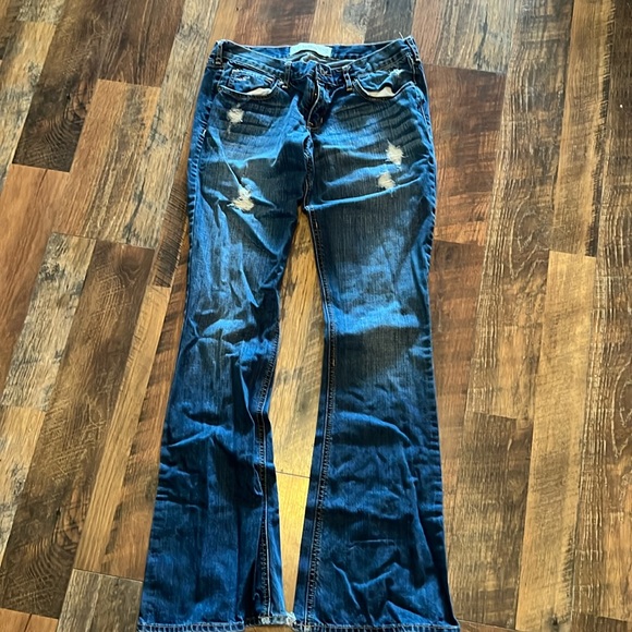 Hollister Jeans - Picture 1 of 6